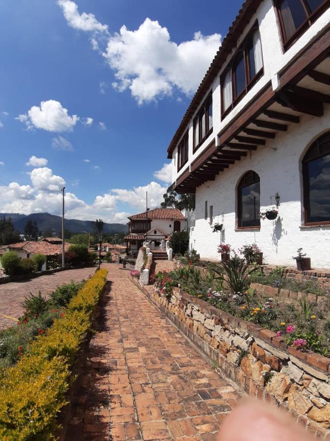 Hotel Puntalarga Нобса Экстерьер фото