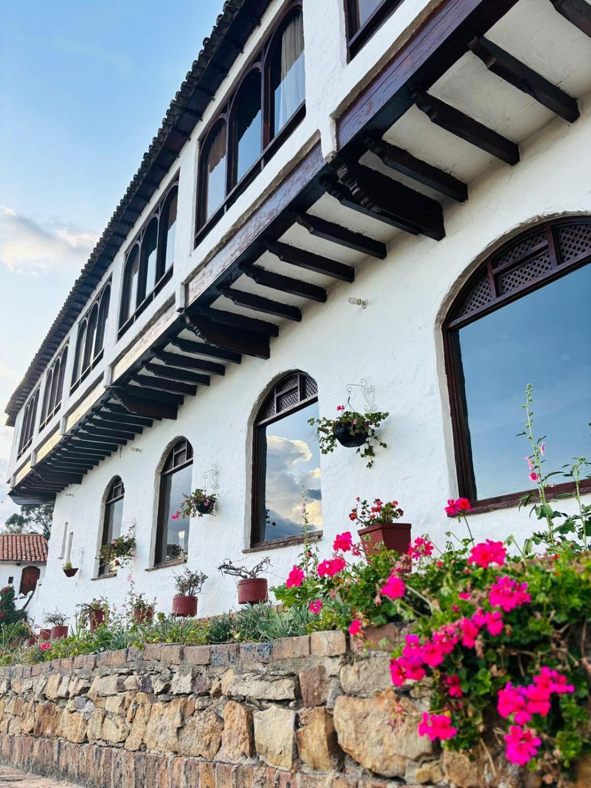 Hotel Puntalarga Нобса Экстерьер фото