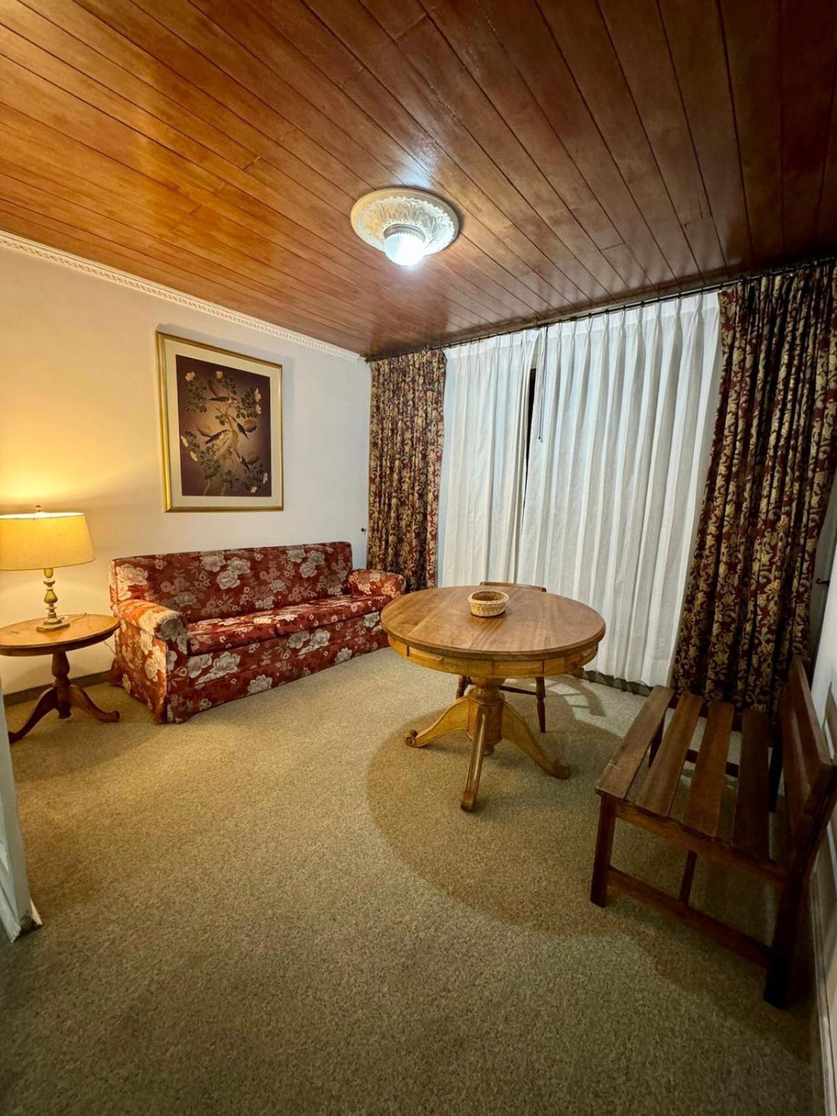 Hotel Puntalarga Нобса Экстерьер фото